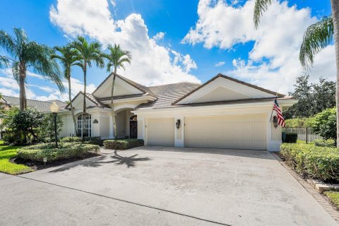 House in Jupiter, Florida 4 bedrooms, 272.67 sq.m. № 2423540 - photo 3