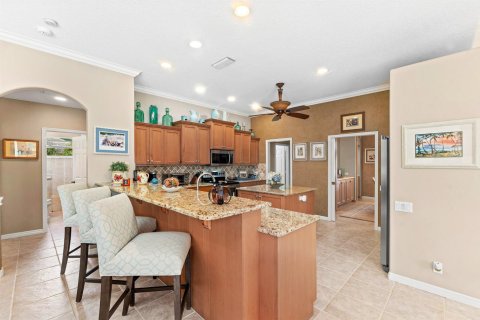 House in Jupiter, Florida 4 bedrooms, 272.67 sq.m. № 2423540 - photo 17