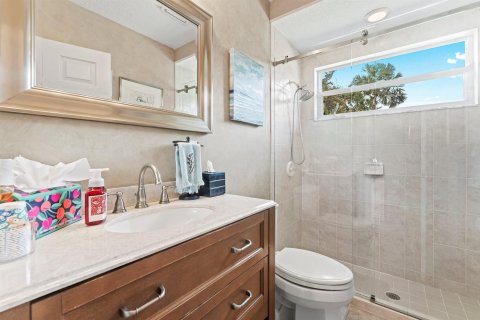 House in Jupiter, Florida 4 bedrooms, 272.67 sq.m. № 2423540 - photo 30