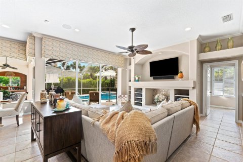 House in Jupiter, Florida 4 bedrooms, 272.67 sq.m. № 2423540 - photo 23