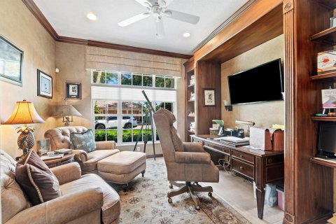 House in Jupiter, Florida 4 bedrooms, 272.67 sq.m. № 2423540 - photo 10