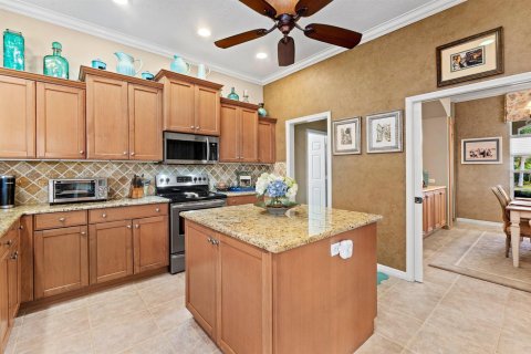 House in Jupiter, Florida 4 bedrooms, 272.67 sq.m. № 2423540 - photo 20