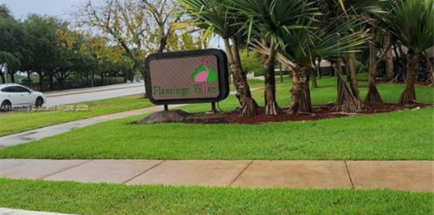 Casa en Pembroke Pines, Florida 2 dormitorios, 127.09 m2 № 1689457