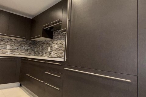 Condominio en venta en Doral, Florida, 3 dormitorios, 140.65 m2 № 2431426 - foto 7