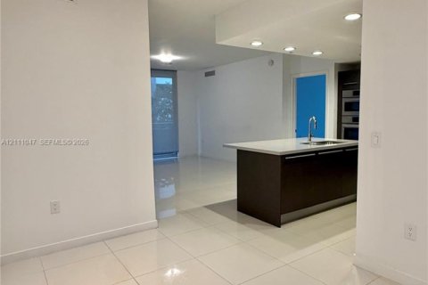 Condominio en venta en Doral, Florida, 3 dormitorios, 140.65 m2 № 2431426 - foto 1