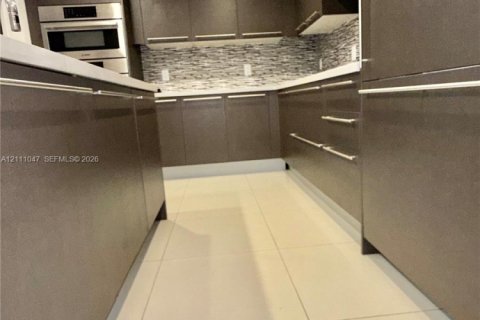 Condominio en venta en Doral, Florida, 3 dormitorios, 140.65 m2 № 2431426 - foto 10
