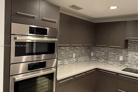 Condominio en venta en Doral, Florida, 3 dormitorios, 140.65 m2 № 2431426 - foto 8
