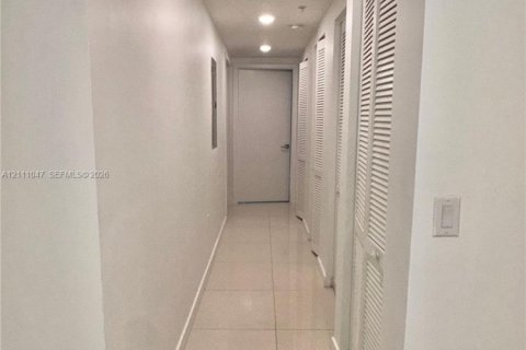 Condominio en venta en Doral, Florida, 3 dormitorios, 140.65 m2 № 2431426 - foto 14