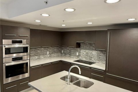 Condominio en venta en Doral, Florida, 3 dormitorios, 140.65 m2 № 2431426 - foto 9