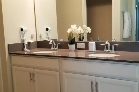 Condominio en venta en Davenport, Florida, 3 dormitorios, 185.15 m2 № 1041982 - foto 11