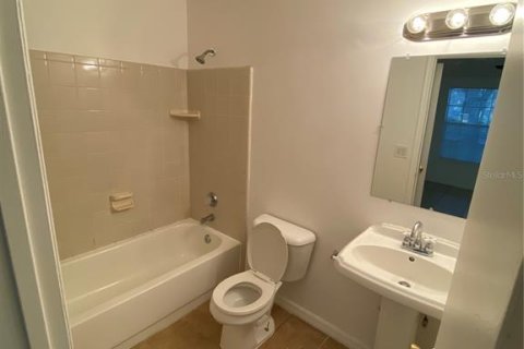 Condo in Orlando, Florida, 2 bedrooms  № 1549454 - photo 12