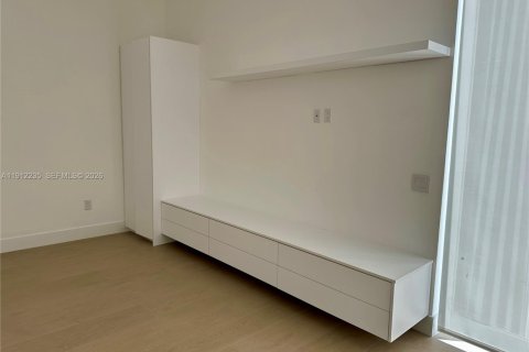 Condominio en alquiler en Key Biscayne, Florida, 2 dormitorios, 86.4 m2 № 1966816 - foto 13