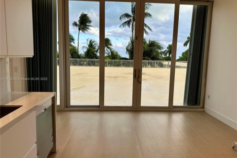Copropriété à louer à Key Biscayne, Floride: 2 chambres, 86.4 m2 № 1966816 - photo 4