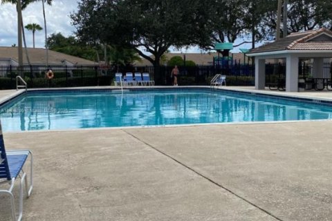 Casa en alquiler en Miramar, Florida, 2 dormitorios, 95.69 m2 № 1951533 - foto 11