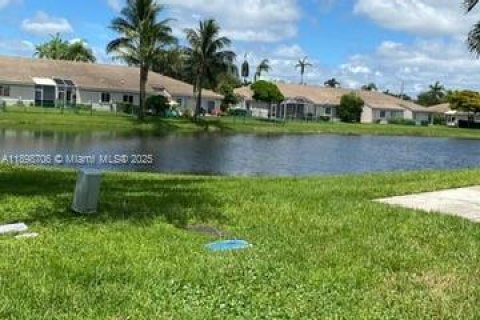 Casa en alquiler en Miramar, Florida, 2 dormitorios, 95.69 m2 № 1951533 - foto 14