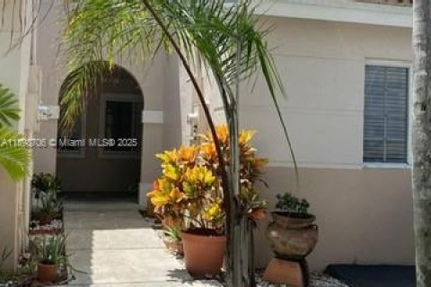 Casa en alquiler en Miramar, Florida, 2 dormitorios, 95.69 m2 № 1951533 - foto 10