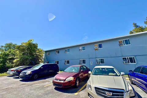 Commercial property in Fort Lauderdale, Florida № 2194265 - photo 12