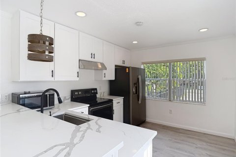 House in Tampa, Florida 2 bedrooms, 141.03 sq.m. № 1831457 - photo 27
