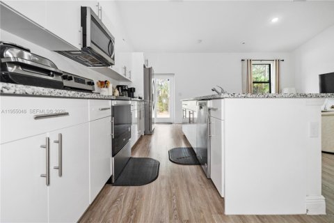 Villa ou maison à vendre à LaBelle, Floride: 3 chambres, 130.81 m2 № 2153379 - photo 18