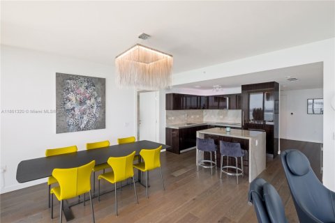 Copropriété à vendre à Miami, Floride: 3 chambres, 151.8 m2 № 1697587 - photo 7