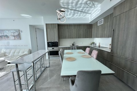 Apartment in Sunny Isles Beach, Florida 2 bedrooms, 128.58 sq.m. № 1699541 - photo 5