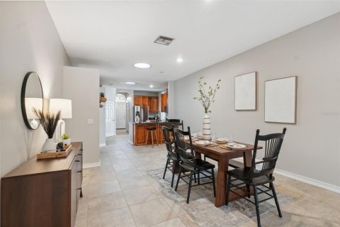 Casa en venta en New Port Richey, Florida, 6 dormitorios, 233 m2 № 1770159 - foto 9