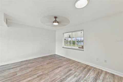 Casa en venta en Sun City Center, Florida, 2 dormitorios, 172.05 m2 № 2386460 - foto 27