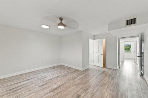 Casa en venta en Sun City Center, Florida, 2 dormitorios, 172.05 m2 № 2386460 - foto 26