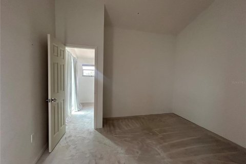 House in Sarasota, Florida 3 bedrooms, 164.72 sq.m. № 2140867 - photo 14