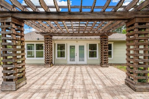 House in Gainesville, Florida 4 bedrooms, 178.65 sq.m. № 1877485 - photo 20