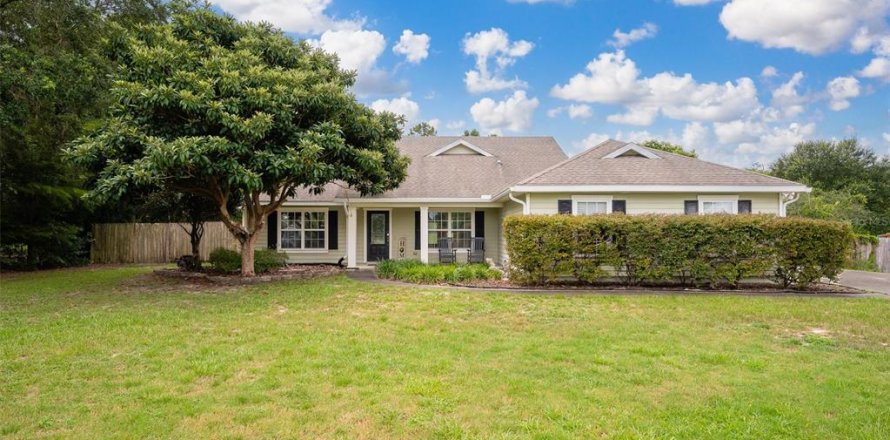 House in Gainesville, Florida 4 bedrooms, 178.65 sq.m. № 1877485