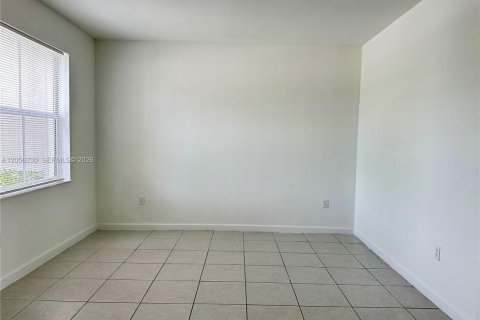 Adosado en venta en Homestead, Florida, 3 dormitorios, 137.77 m2 № 2185982 - foto 2
