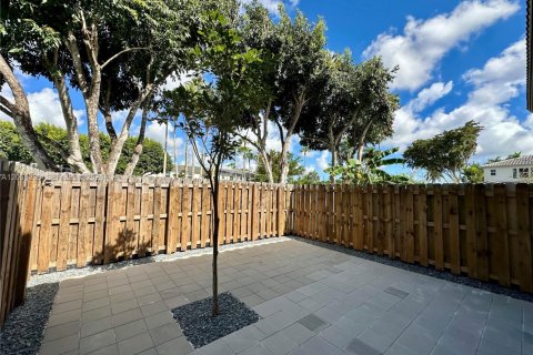 Adosado en venta en Homestead, Florida, 3 dormitorios, 137.77 m2 № 2185982 - foto 21