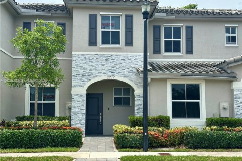 Adosado en Homestead, Florida 3 dormitorios, 137.77 m2 № 2185982