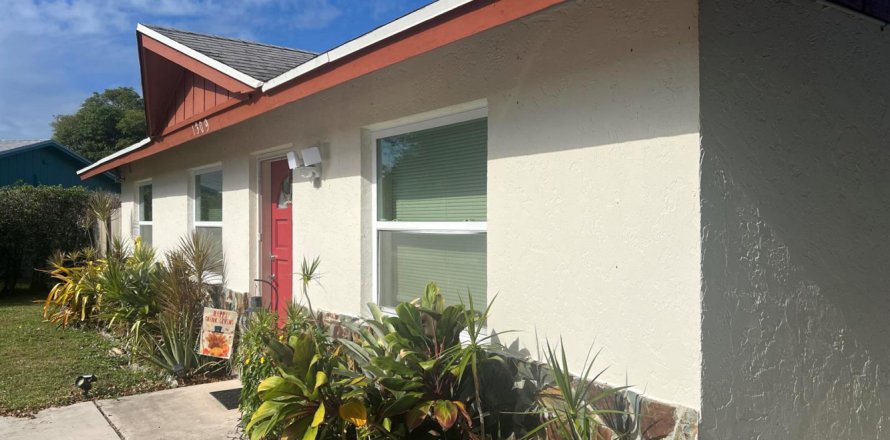 Immobilier commercial à Lantana, Floride 103.12 m2 № 2082289