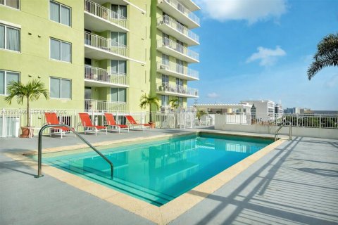 Condo à Miami, Floride, 2 chambres  № 2079750