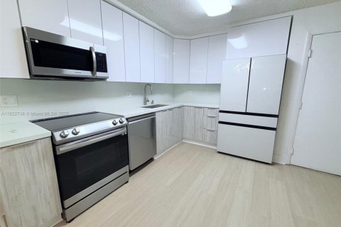 Copropriété à vendre à Tamarac, Floride: 2 chambres, 76.83 m2 № 1960625 - photo 4