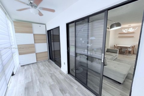 Copropriété à vendre à Tamarac, Floride: 2 chambres, 76.83 m2 № 1960625 - photo 13