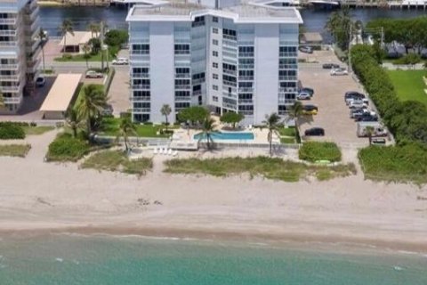Condo in Hillsboro Beach, Florida, 2 bedrooms  № 968215 - photo 1
