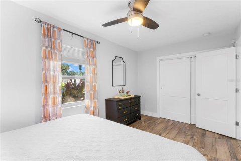 Villa ou maison à louer à Saint Petersburg, Floride: 2 chambres, 106.28 m2 № 2103060 - photo 13
