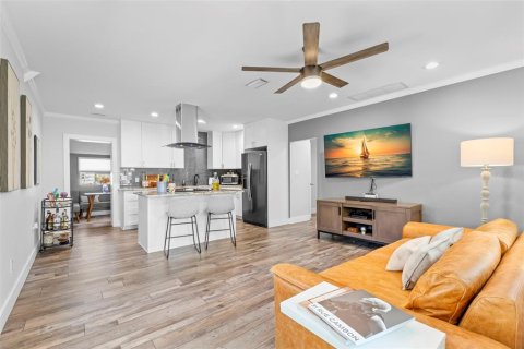 Villa ou maison à louer à Saint Petersburg, Floride: 2 chambres, 106.28 m2 № 2103060 - photo 4