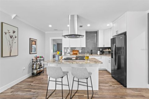Villa ou maison à louer à Saint Petersburg, Floride: 2 chambres, 106.28 m2 № 2103060 - photo 6