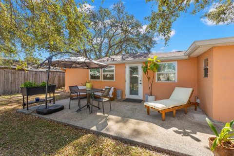 Villa ou maison à louer à Saint Petersburg, Floride: 2 chambres, 106.28 m2 № 2103060 - photo 20
