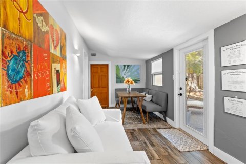 Villa ou maison à louer à Saint Petersburg, Floride: 2 chambres, 106.28 m2 № 2103060 - photo 10