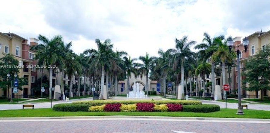 Condo in Sunrise, Florida, 2 bedrooms  № 2042520