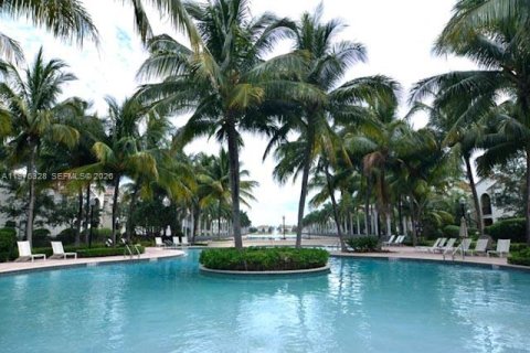 Condo in Sunrise, Florida, 2 bedrooms  № 2042520 - photo 9