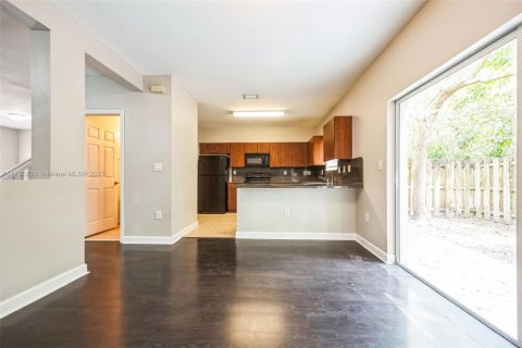 Townhouse in Homestead, Florida 3 bedrooms, 144.93 sq.m. № 1739090 - photo 7