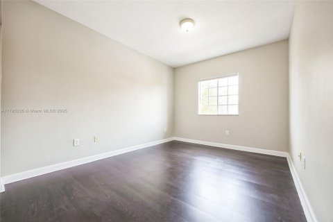 Townhouse in Homestead, Florida 3 bedrooms, 144.93 sq.m. № 1739090 - photo 9