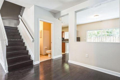 Townhouse in Homestead, Florida 3 bedrooms, 144.93 sq.m. № 1739090 - photo 4