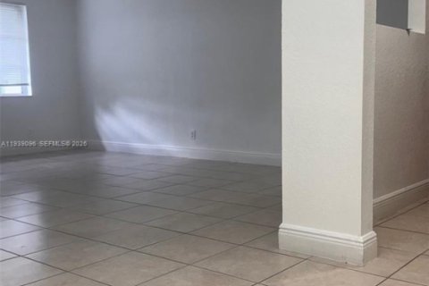 Снять в аренду кондоминиум в Плантация, Флорида 1 спальня, 54.63м2, № 1996793 - фото 7